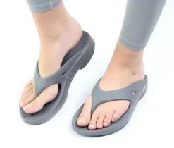 Oofos Sandals>Adults' Ooriginal Thong Sandals