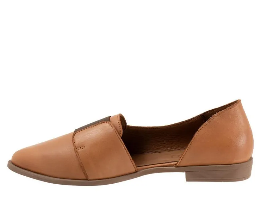 Women's Brenda D'Orsay Flats|Bueno Hot