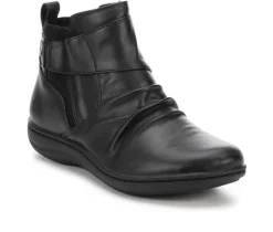 Clarks Boots & Booties>Women's Laurieann Park Booties