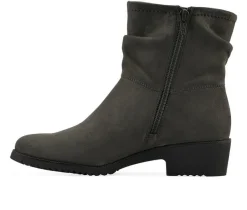 Cliffs by White Mountain Boots & Booties><noscript><img width=