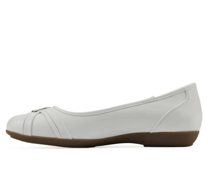 Women's Calming Flats|Cliffs by White Mountain Discount