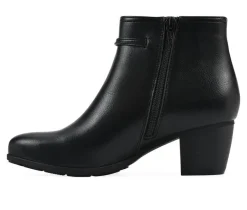 Cliffs by White Mountain Boots & Booties><noscript><img width=