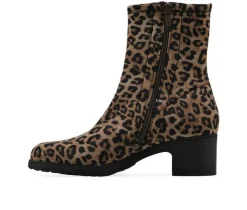 Cliffs by White Mountain Boots & Booties><noscript><img width=