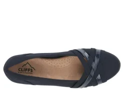 Cliffs by White Mountain Flats><noscript><img width=