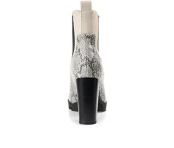 Women's Islana Chelsea Booties|Journee Collection Hot