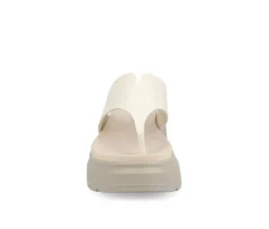 Women's Carah Platform Flip-Flops|Journee Collection Outlet