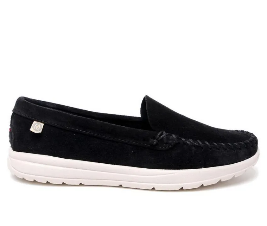 Women's Discover Classic Slip-On Shoes|Minnetonka Hot