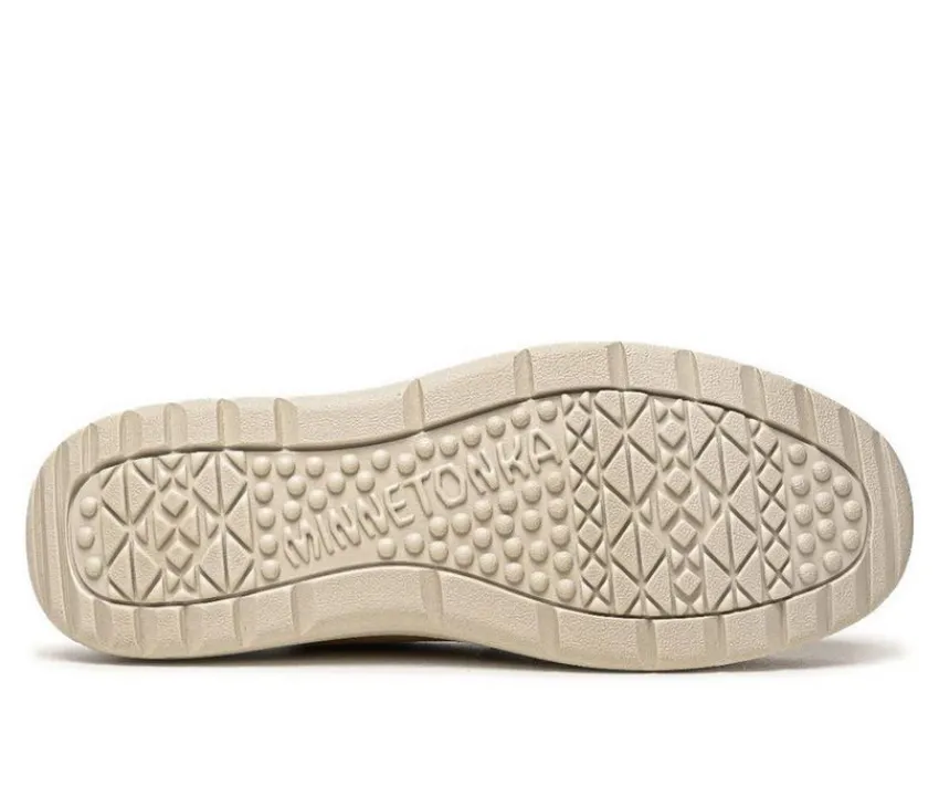 Women's Discover Classic Slip-On Shoes|Minnetonka Hot