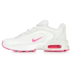 Nike Fashion & Lifestyle|Athletics & Sneakers><noscript><img width=