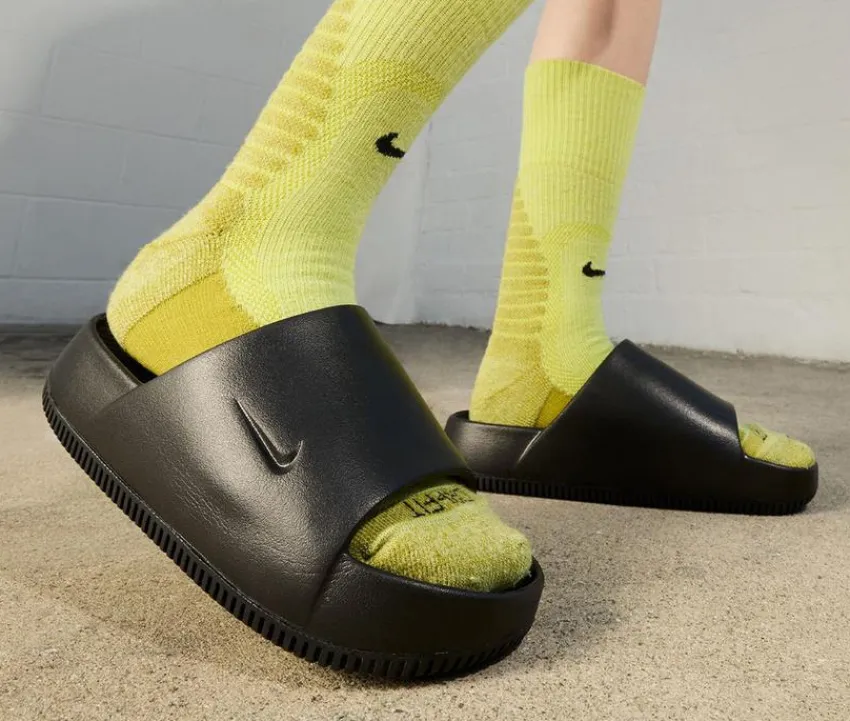Nike Sandals>Women's Calm Slide Sport Slides