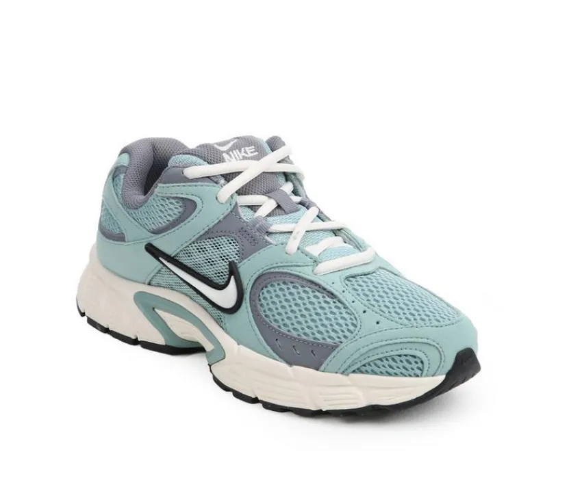 Nike Running|Fashion & Lifestyle>Women's V5 RNR Suede Sneakers