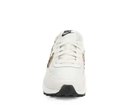 Nike Fashion & Lifestyle|Athletics & Sneakers><noscript><img width=
