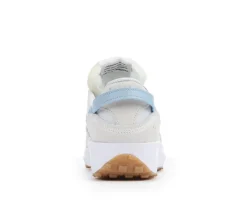 Nike Fashion & Lifestyle|Athletics & Sneakers><noscript><img width=