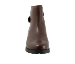 Trotters Boots & Booties><noscript><img width=